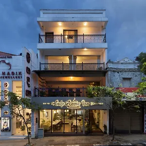 Cafe Aroma **** Kandy